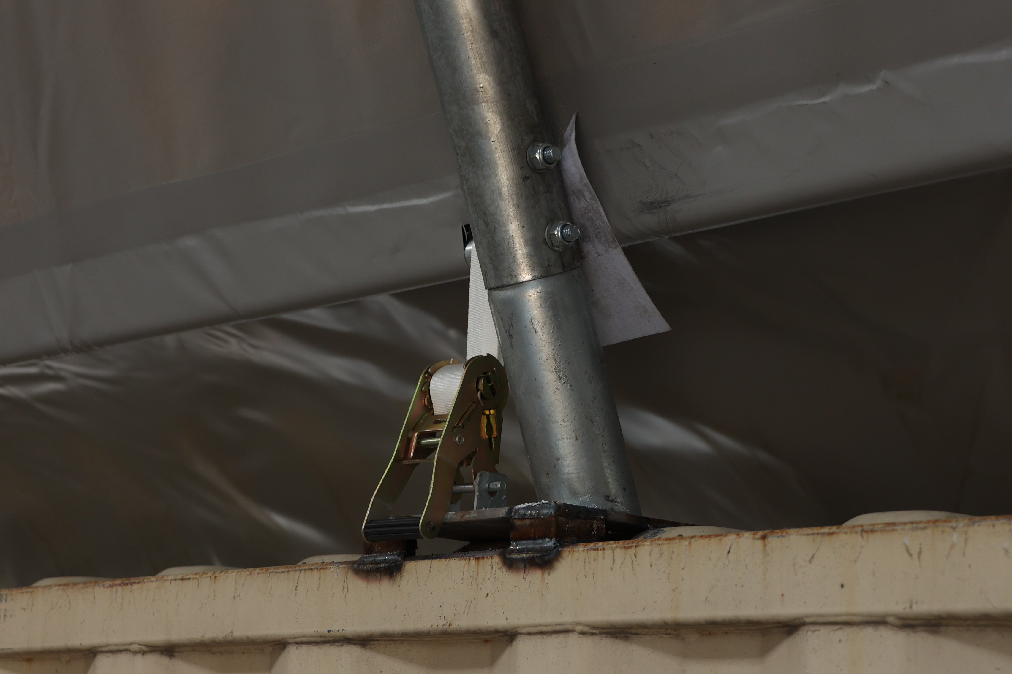 Coberturas para Contêineres - 26ft x 40ft x 10ft (8m x 12m x 3m)