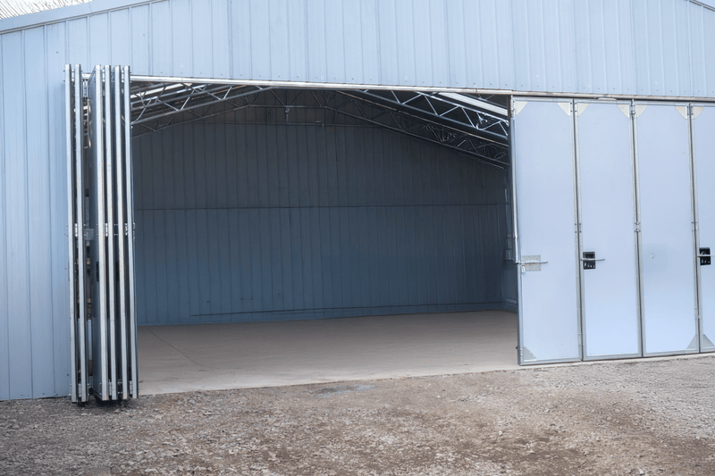 Hangar de aeronaves em aço
