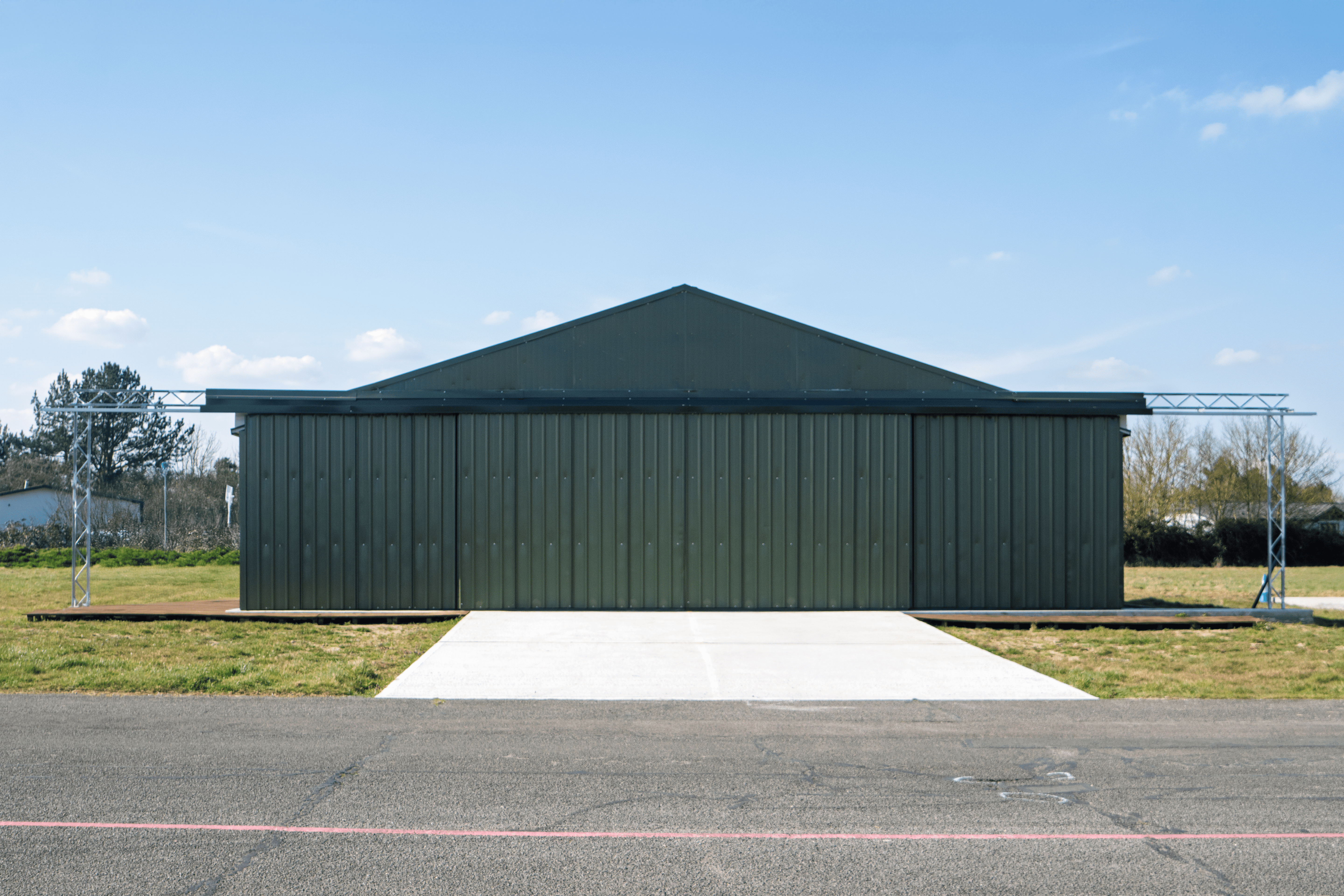 Hangar de aeronaves em aço