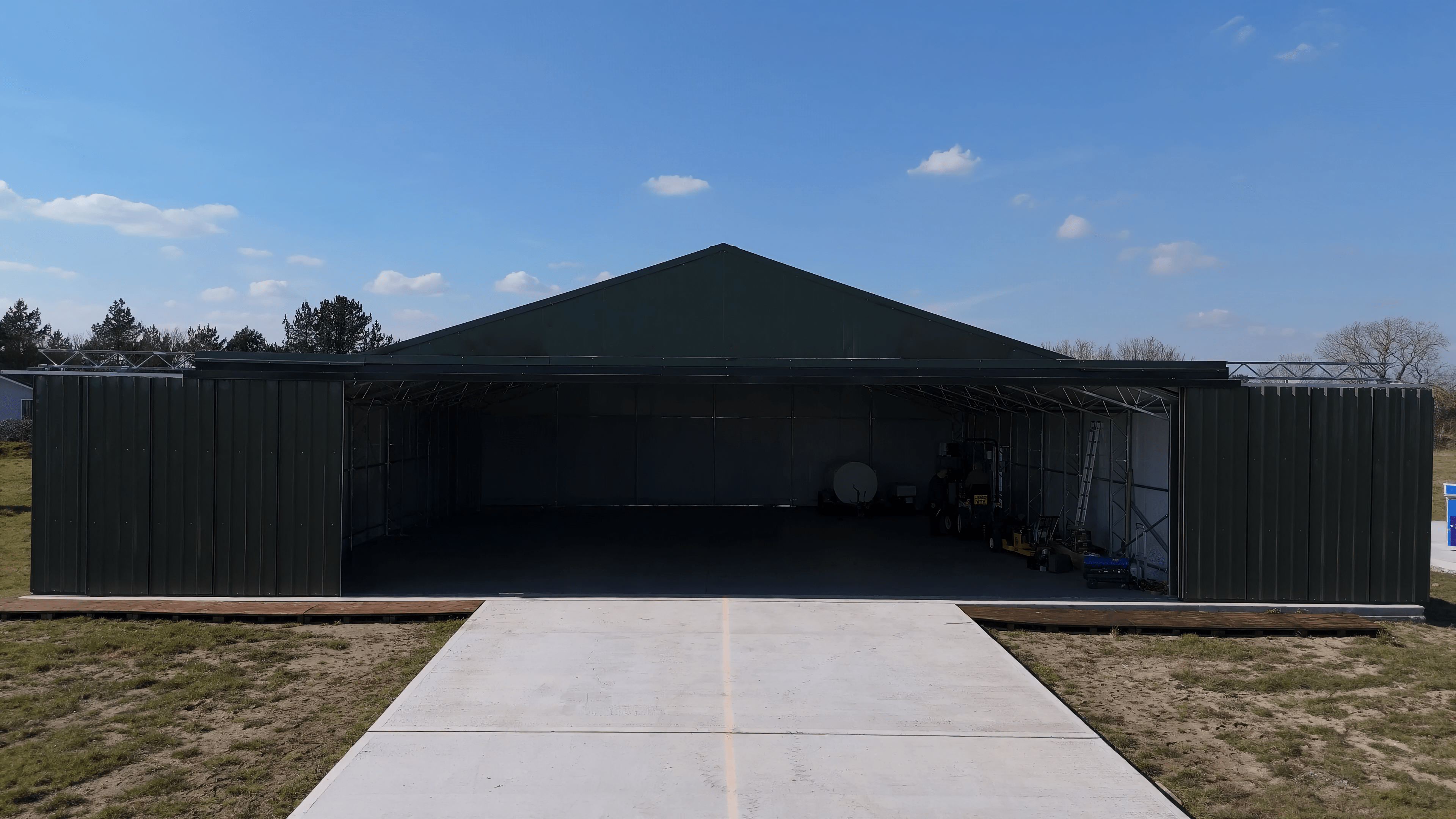 Hangar de aeronaves em aço