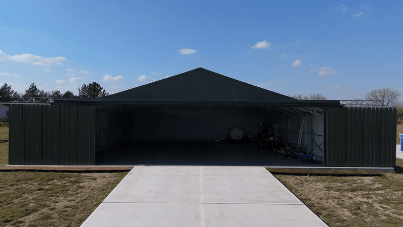 Hangar de aeronaves em aço